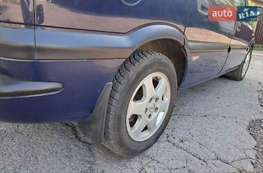 Минивэн Opel Zafira 2002 в 