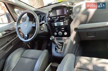 Минивэн Opel Zafira 2011 в 