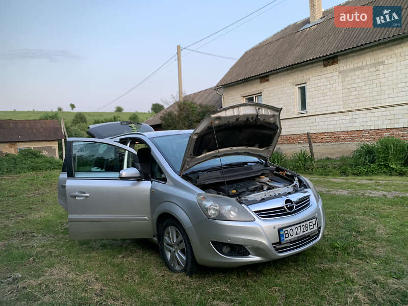 Минивэн Opel Zafira 2008 в Золочеве фото 3 Минивэн Opel Zafira 2008 в Золочеве