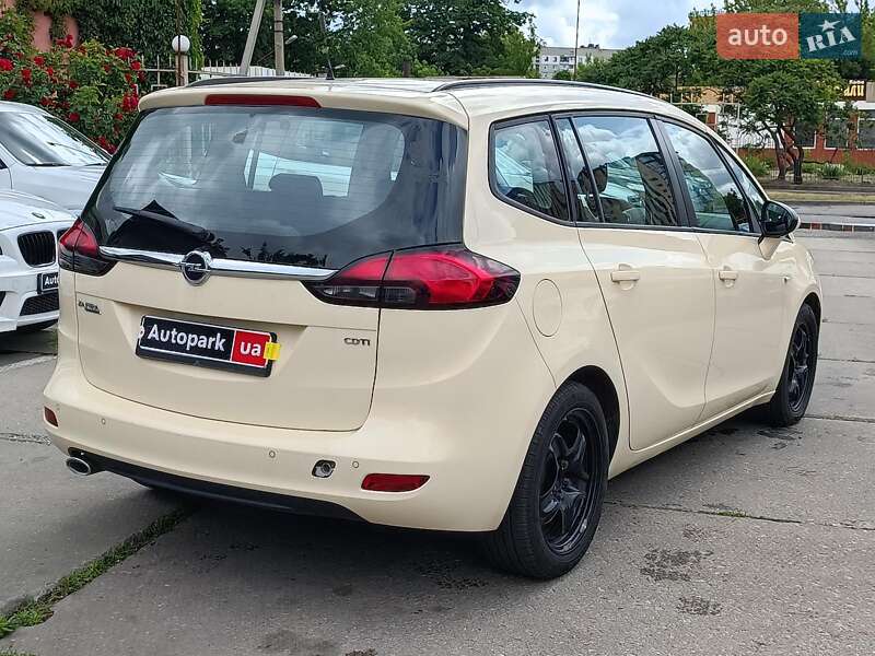 Мікровен Opel Zafira 2015 в Харкові