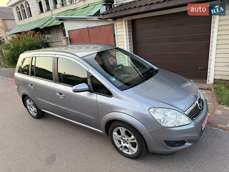 Минивэн Opel Zafira 2008 в Борисполе