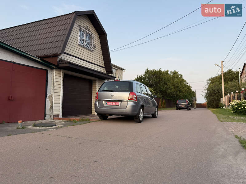 Минивэн Opel Zafira 2008 в Борисполе