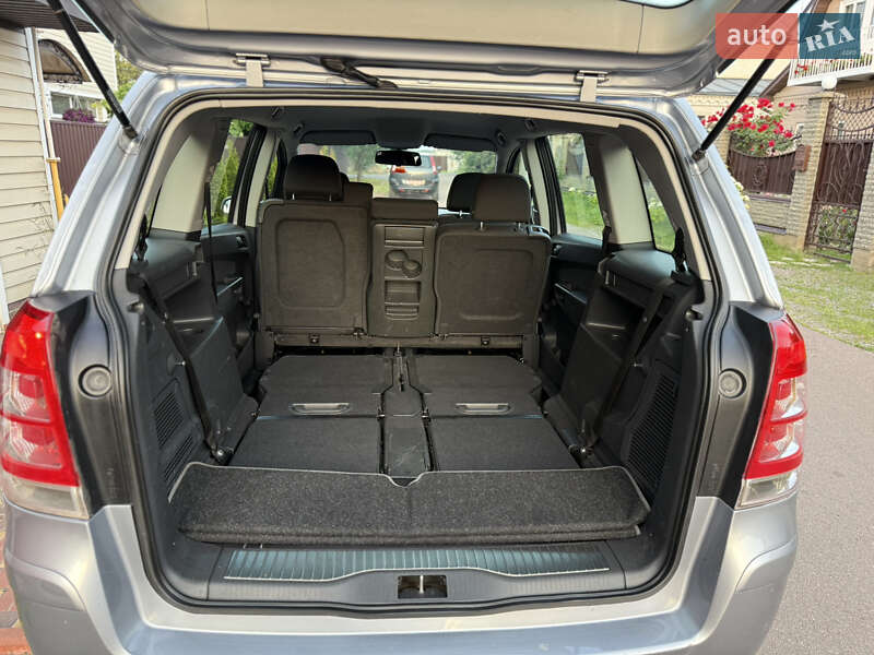Минивэн Opel Zafira 2008 в Борисполе