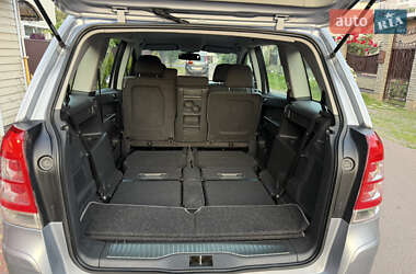 Минивэн Opel Zafira 2008 в 