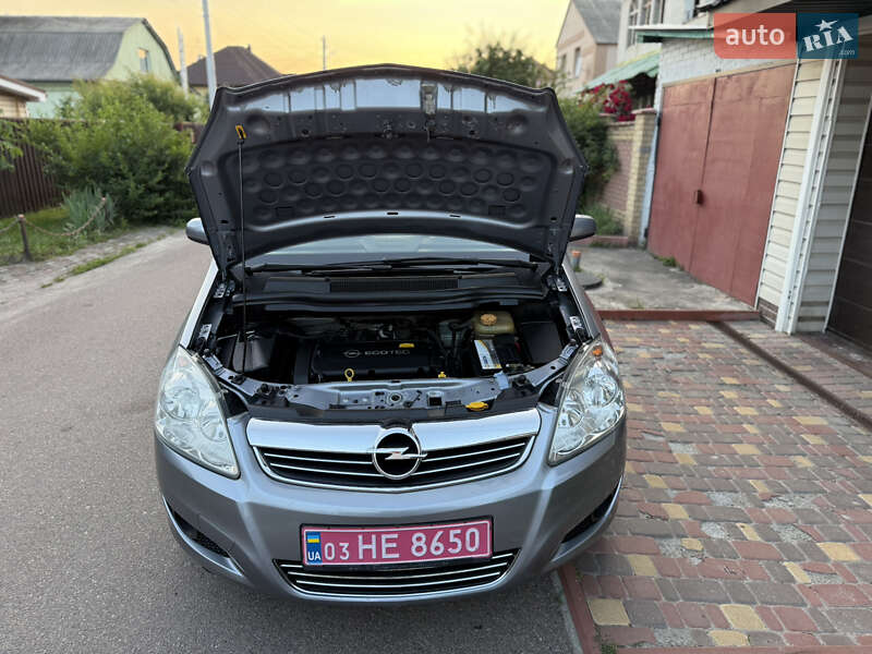 Минивэн Opel Zafira 2008 в Борисполе