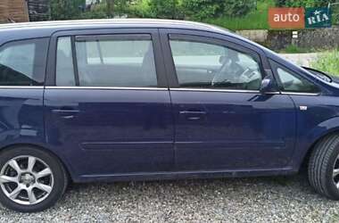Минивэн Opel Zafira 2008 в Луцке