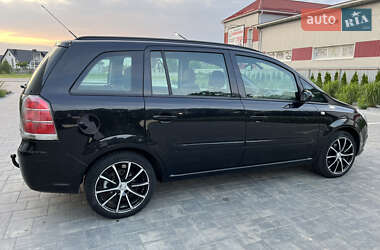 Минивэн Opel Zafira 2007 в 