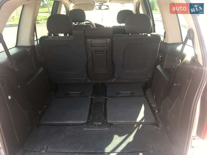 Мінівен Opel Zafira 2005 в Ковелі