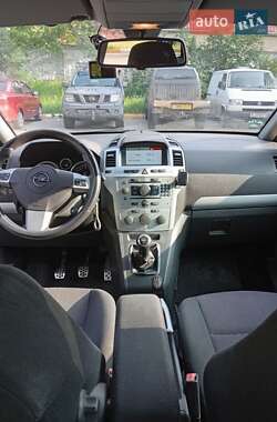 Минивэн Opel Zafira 2007 в Киеве