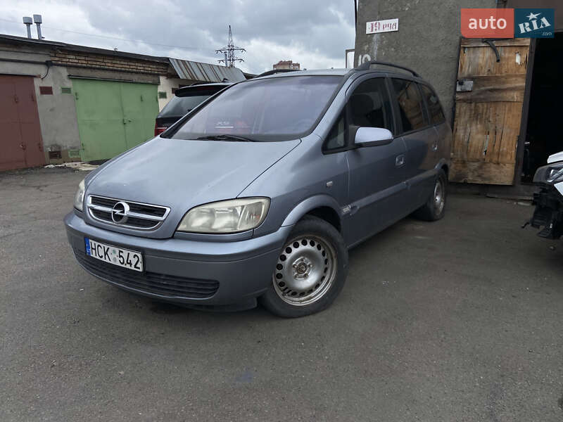 Opel Zafira 2004