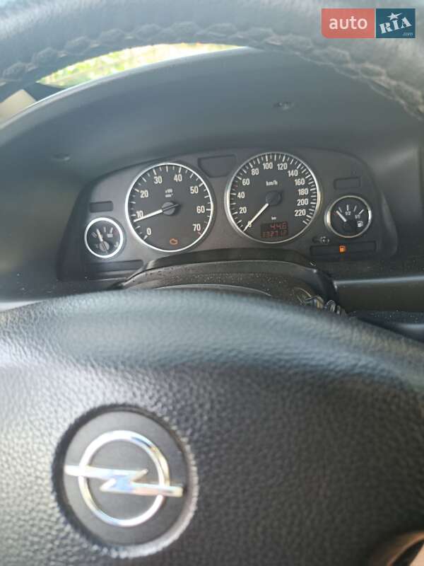 Мінівен Opel Zafira 2005 в Світловодську фото 4 Мінівен Opel Zafira 2005 в Світловодську