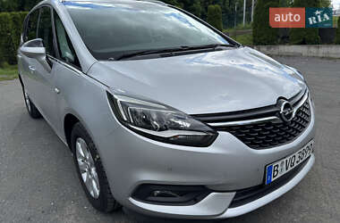 Минивэн Opel Zafira 2017 в 