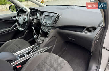 Минивэн Opel Zafira 2017 в 