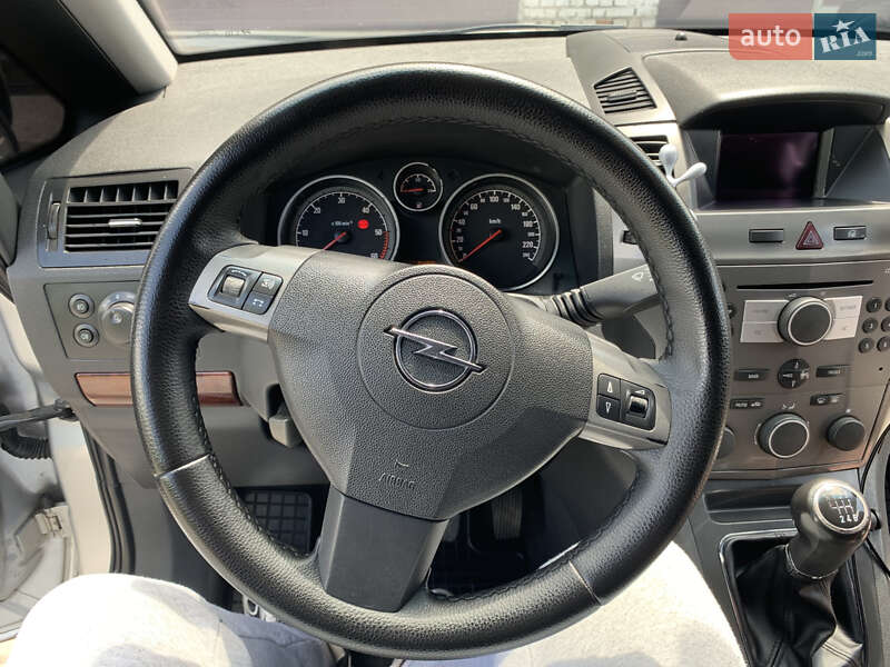 Минивэн Opel Zafira 2006 в Луцке