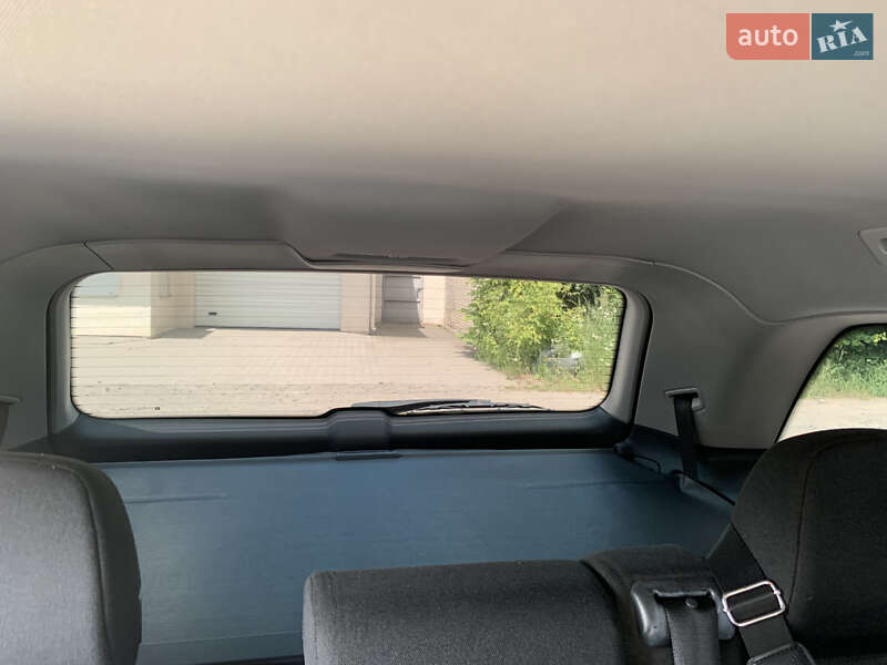 Минивэн Opel Zafira 2006 в Луцке