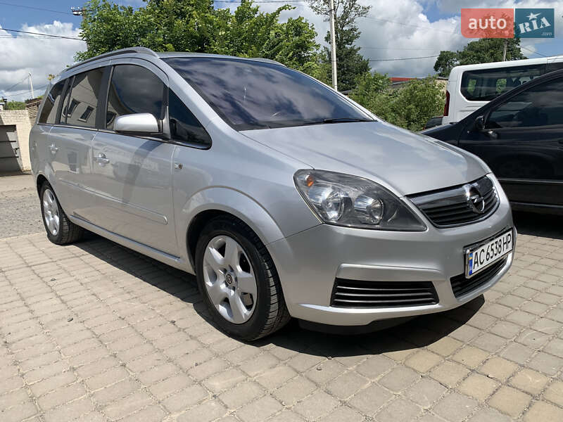 Минивэн Opel Zafira 2006 в Луцке