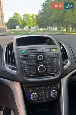 Минивэн Opel Zafira 2013 в 