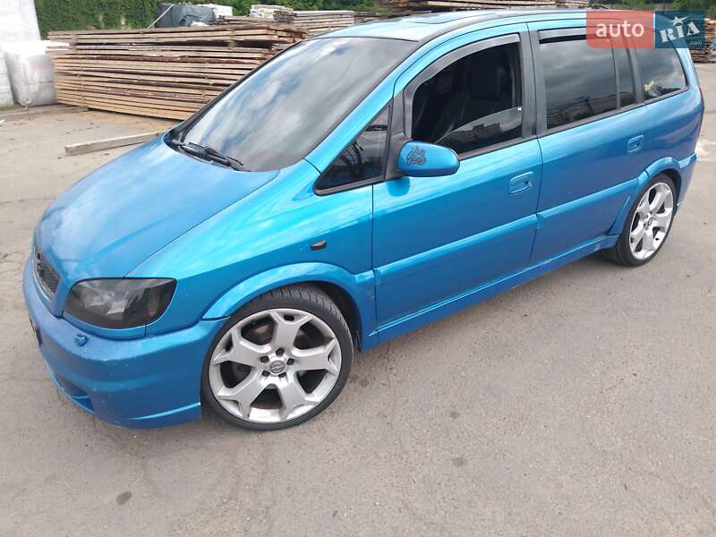 Мінівен Opel Zafira 2002 в Рівному