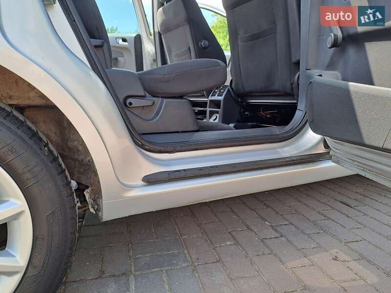 Мінівен Opel Zafira 2010 в Луцьку