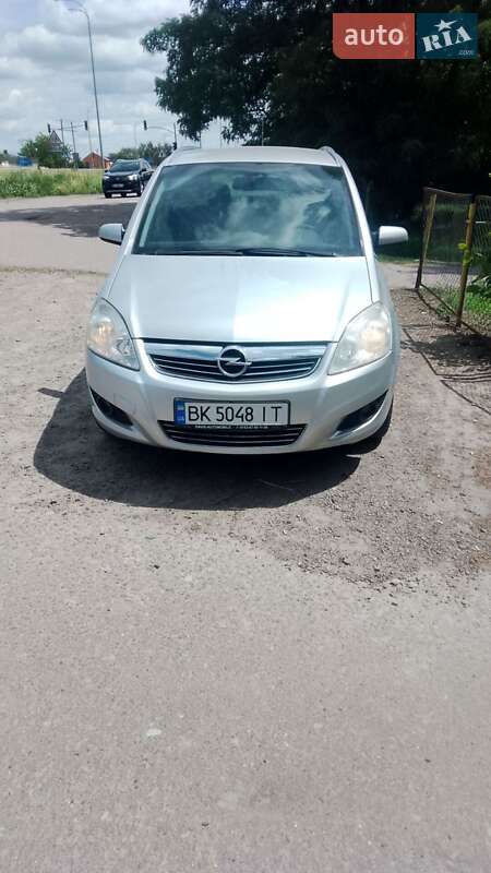 Opel Zafira 2008