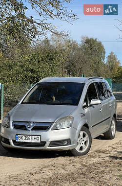 Минивэн Opel Zafira 2006 в Дубровице