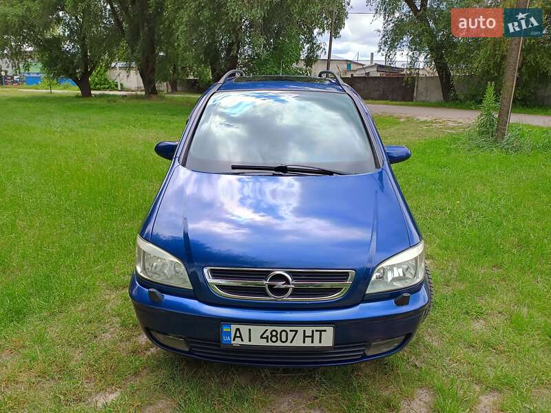 Минивэн Opel Zafira 2004 в Борисполе