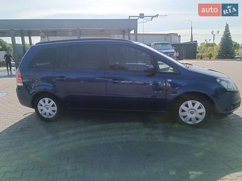 Минивэн Opel Zafira 2005 в Виннице