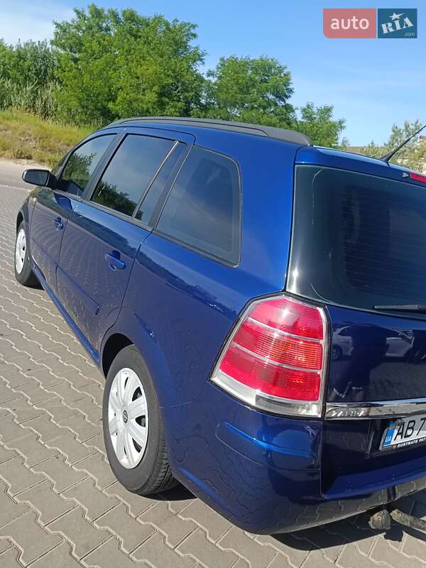 Минивэн Opel Zafira 2005 в Виннице