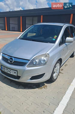 Минивэн Opel Zafira 2010 в Виннице