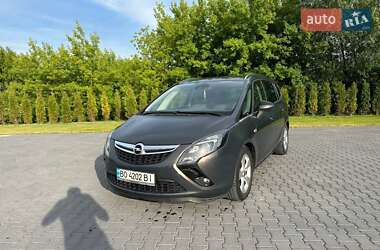 Минивэн Opel Zafira 2012 в Зборове