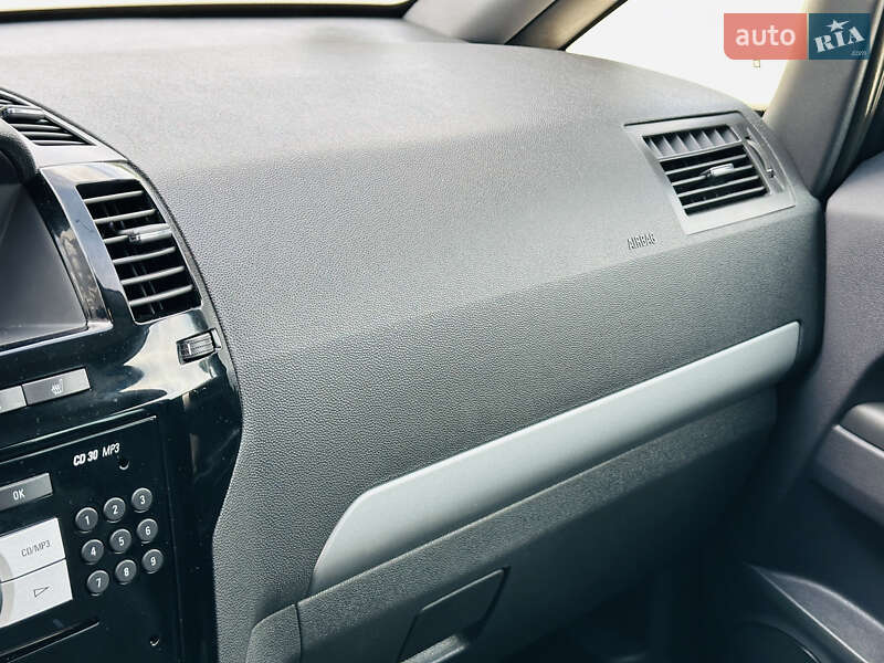 Мінівен Opel Zafira 2011 в Харкові фото 43 Мінівен Opel Zafira 2011 в Харкові