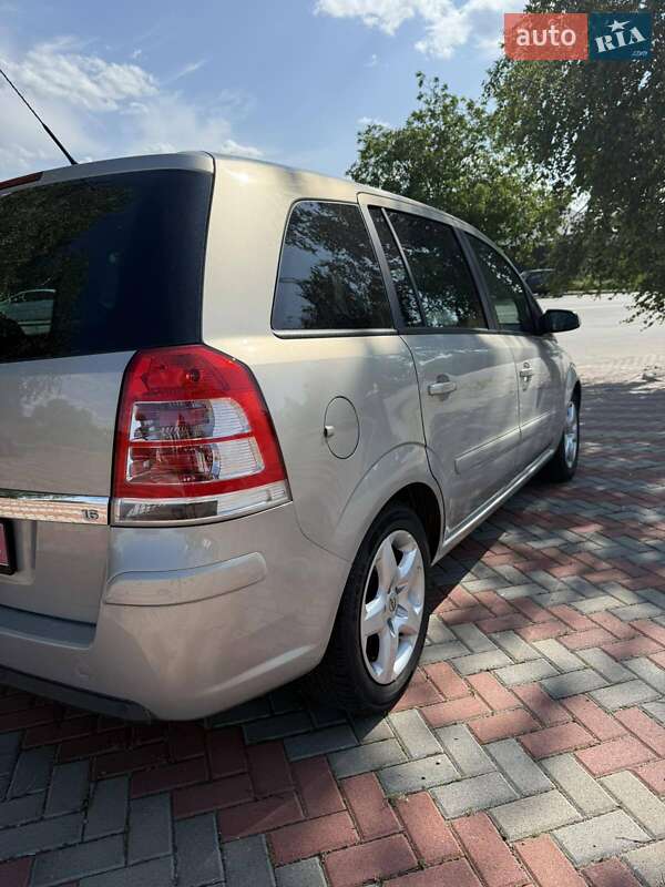 Мінівен Opel Zafira 2009 в Білій Церкві