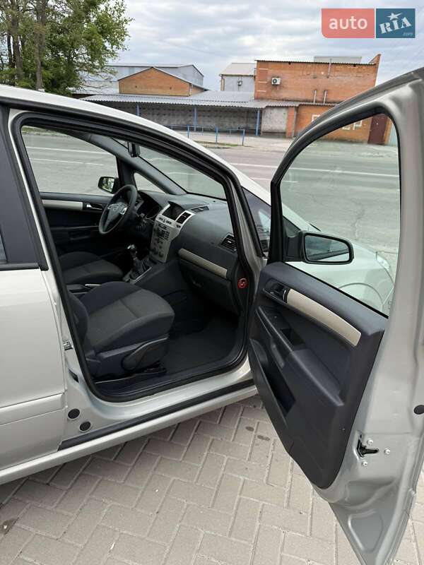 Мінівен Opel Zafira 2009 в Білій Церкві