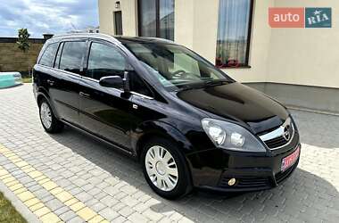 Минивэн Opel Zafira 2008 в Луцке