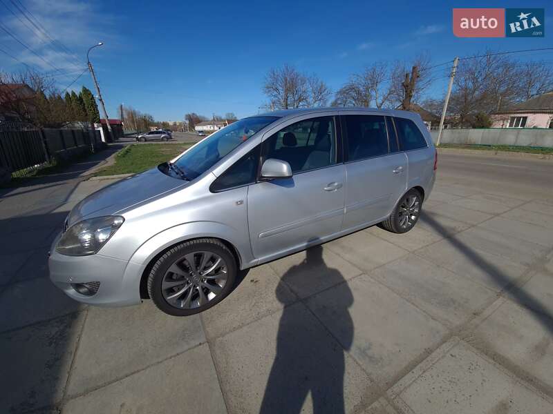 Мінівен Opel Zafira 2011 в Лисянці