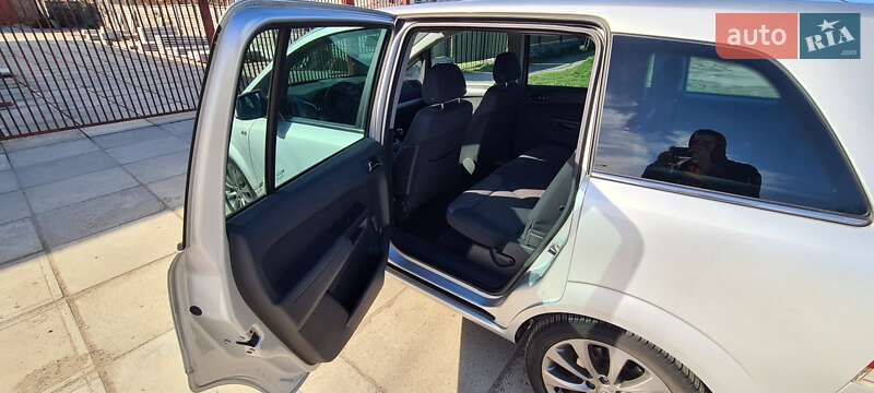 Мінівен Opel Zafira 2011 в Лисянці