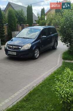 Минивэн Opel Zafira 2008 в Луцке