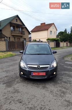 Минивэн Opel Zafira 2010 в Луцке