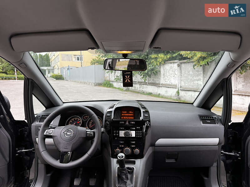 Минивэн Opel Zafira 2014 в Белой Церкви