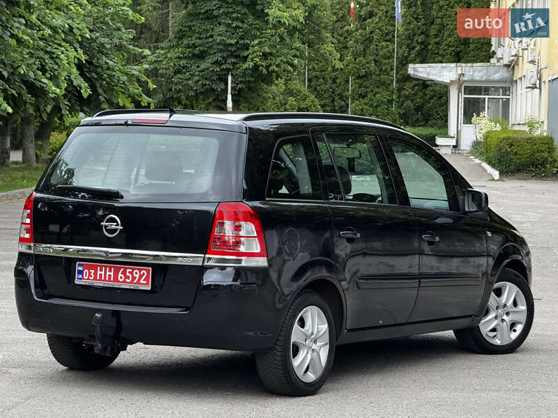 Минивэн Opel Zafira 2014 в Белой Церкви