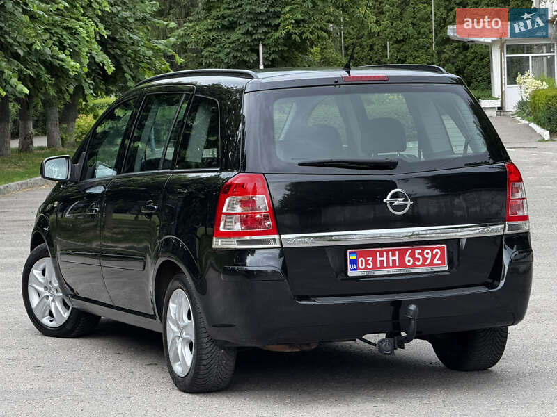 Минивэн Opel Zafira 2014 в Белой Церкви
