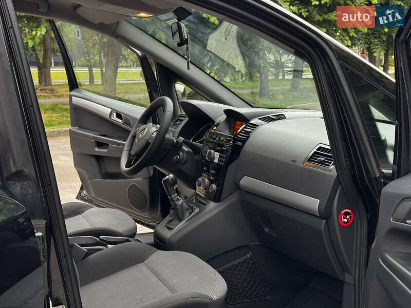 Минивэн Opel Zafira 2014 в Белой Церкви