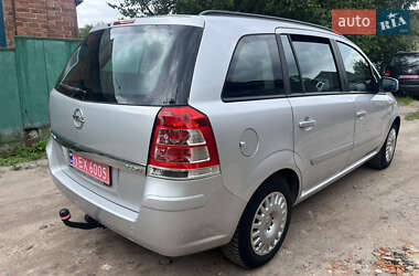 Минивэн Opel Zafira 2009 в 