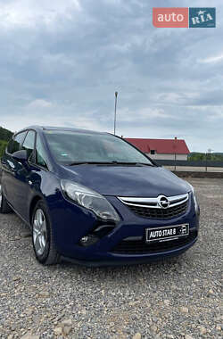 Минивэн Opel Zafira 2016 в Иршаве