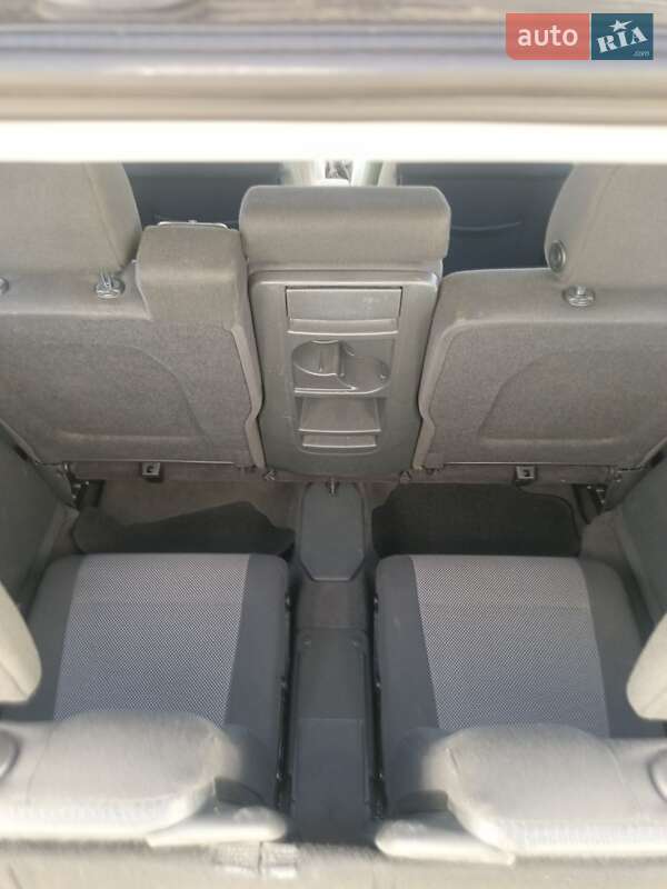 Минивэн Opel Zafira 2009 в Ровно фото 11 Минивэн Opel Zafira 2009 в Ровно