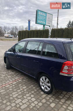 Минивэн Opel Zafira 2012 в 