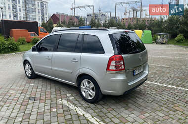 Мікровен Opel Zafira 2012 в 