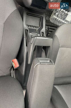 Мікровен Opel Zafira 2012 в 