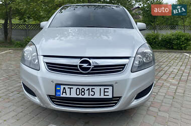 Мікровен Opel Zafira 2012 в 