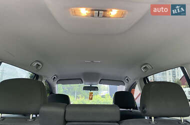 Мікровен Opel Zafira 2012 в 